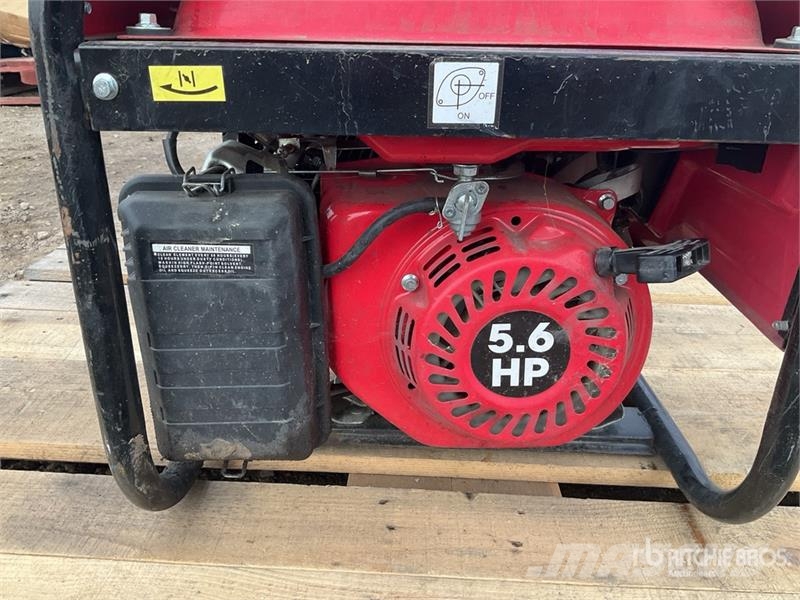 Clarke PG3800A 2.7 kW Skid-Mounted Generator Set Dizelski agregati