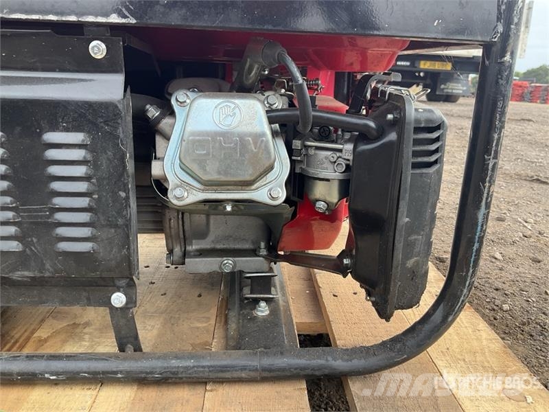 Clarke PG3800A 2.7 kW Skid-Mounted Generator Set Dizelski agregati