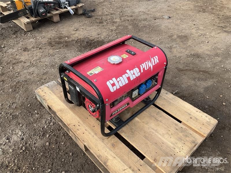 Clarke PG3800A 2.7 kW Skid-Mounted Generator Set Dizelski agregati