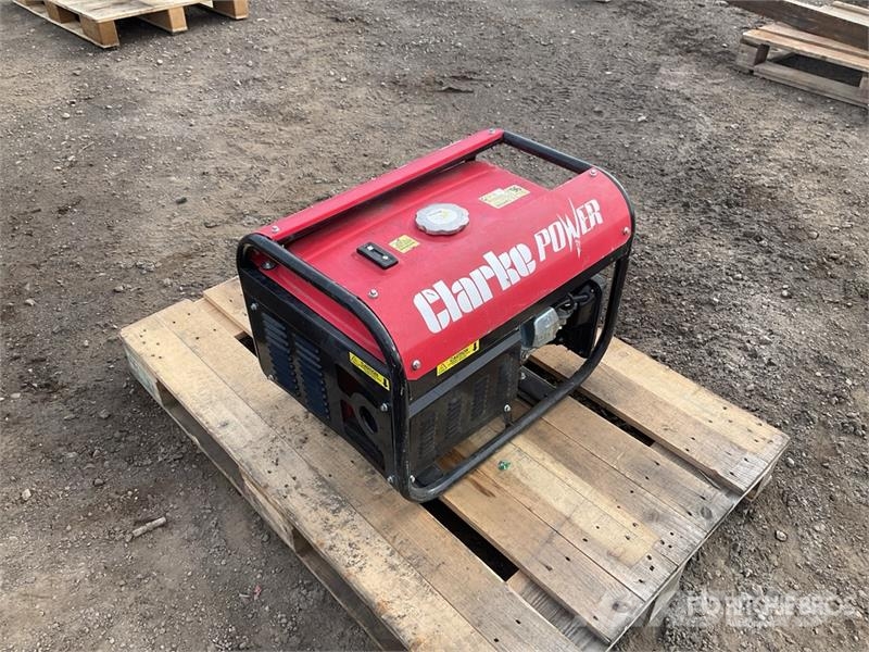 Clarke PG3800A 2.7 kW Skid-Mounted Generator Set Dizelski agregati