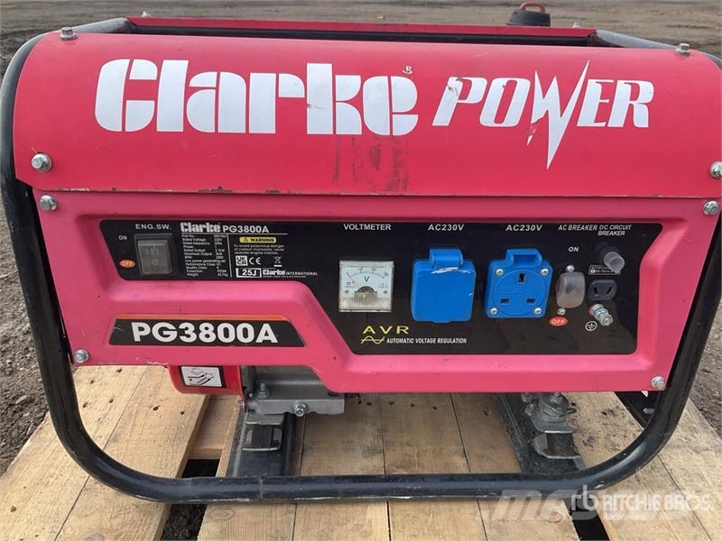 Clarke PG3800A 2.7 kW Skid-Mounted Generator Set Dizelski agregati