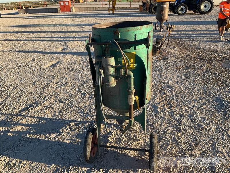 Clemco SCWB-2452 Sand Blaster Construcción - Otros