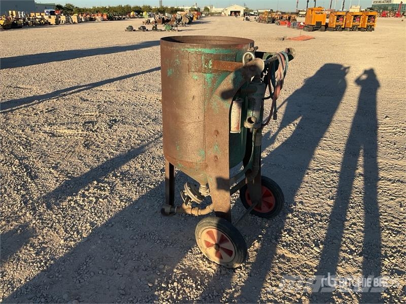 Clemco SCWB-2452 Sand Blaster Construcción - Otros