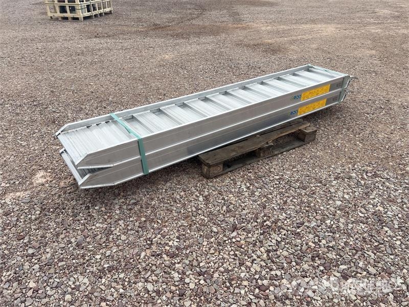 CLM 148.30L Qte De Rampes Aluminium (Non Utilise) Qty Outros componentes