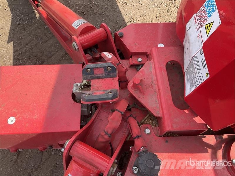 CMC S20 Crawler Diesel Articulating Boom Lift رافعات سلة مفصلية