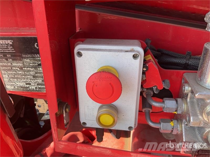 CMC S20 Crawler Diesel Articulating Boom Lift رافعات سلة مفصلية