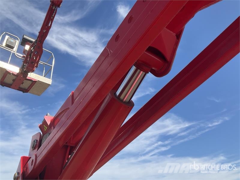CMC S20 Crawler Diesel Articulating Boom Lift رافعات سلة مفصلية