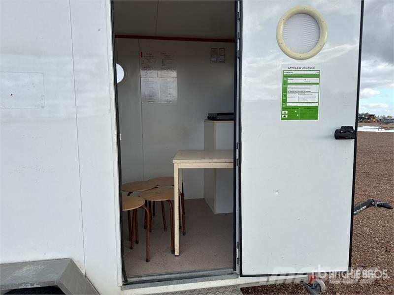 CNSE Bungalow De Chantier 1 Essieu S/A Roadwork Cabin Alte remorci