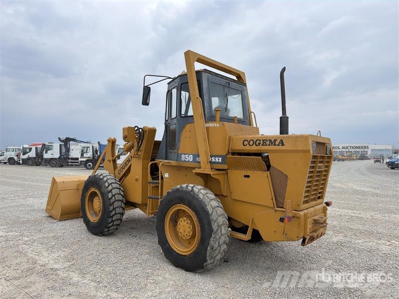 Cogema 850 Колесни товарачи