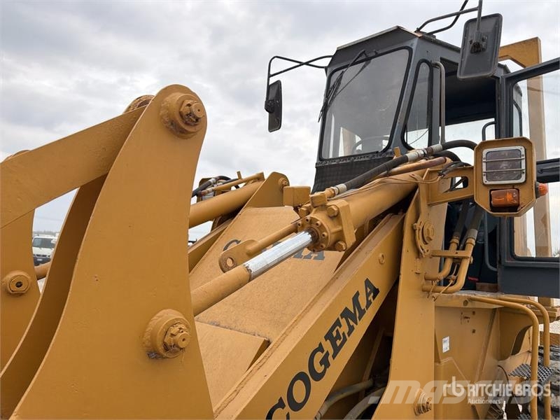 Cogema 850 Колесни товарачи