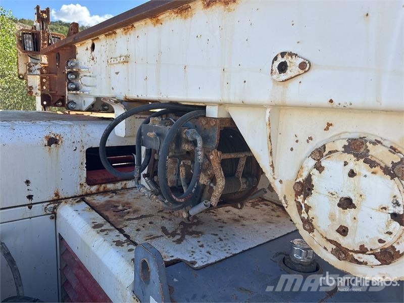 Comacchio Crawler Mounted Foreuse Blasthole Drill Diğer sondaj ekipmanları