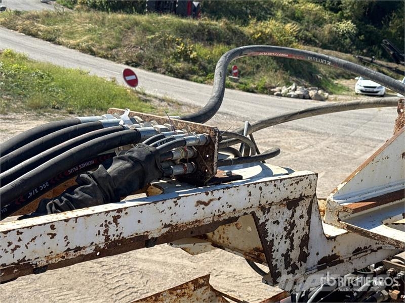 Comacchio Crawler Mounted Foreuse Blasthole Drill Diğer sondaj ekipmanları