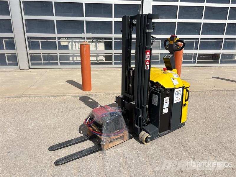 Combilift Combi-CS 2500 kg Electric Stacker Samopogonski ručni viljuškari