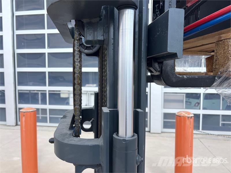 Combilift Combi-CS 2500 kg Electric Stacker Samopogonski ručni viljuškari