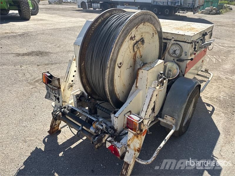 Comema Treuil 1 Essieu S/A Winch Подемници, лебедки и елеватори за материали