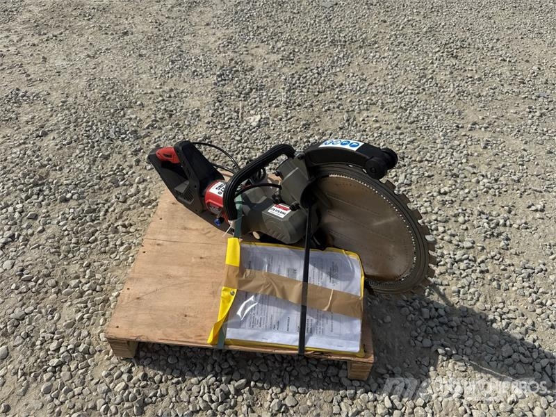 Comer CTE 370 RING Brick Cutter Kő és Betonvágó eszközök