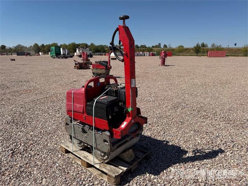 Compacteur A Guidage Manuel Walk Behind Roller (In Diğer silindirler