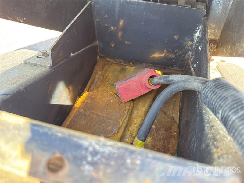 Compacteur A Guidage Manuel Walk Behind Roller (In Diğer silindirler