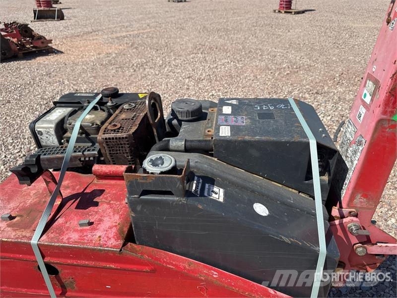 Compacteur A Guidage Manuel Walk Behind Roller (In Diğer silindirler