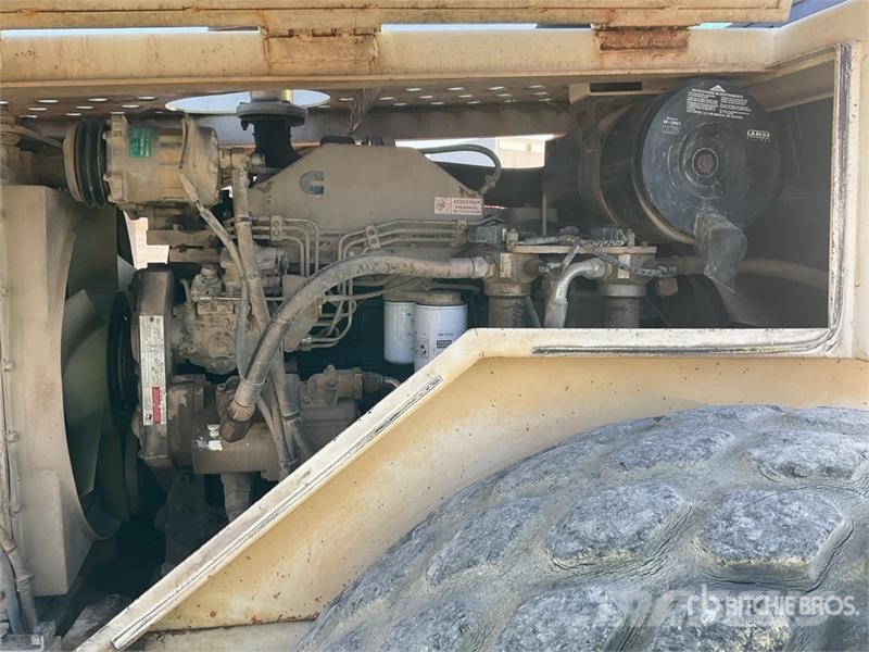 Compactor MV 616 DT Smooth Drum Walzenzüge