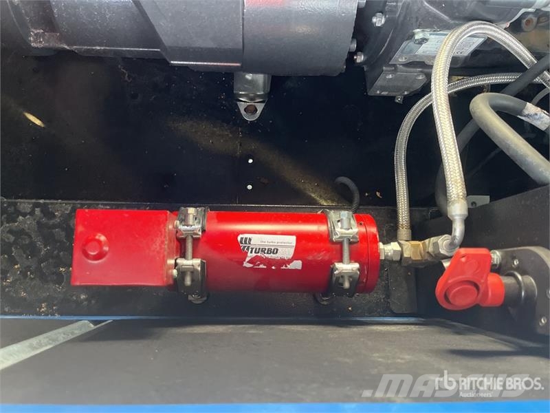 Compair C200TS-24 20 m3/min DLT2703HP Air Compressor Kompresori