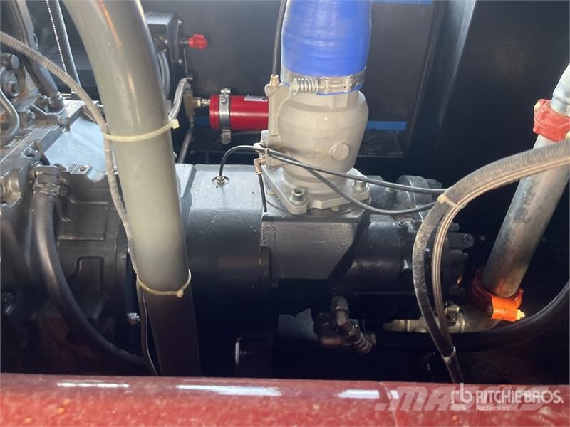 Compair C200TS-24 20 m3/min DLT2703HP Air Compressor Kompresori