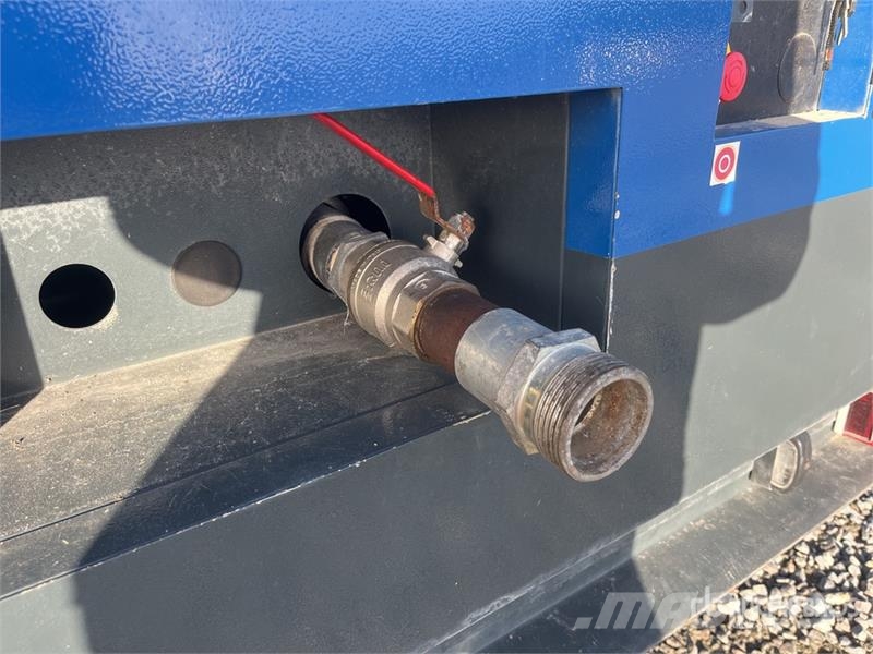 Compair C200TS24/HG1 DLT2703 20 m3/min Mobile Air Compress Kompresori