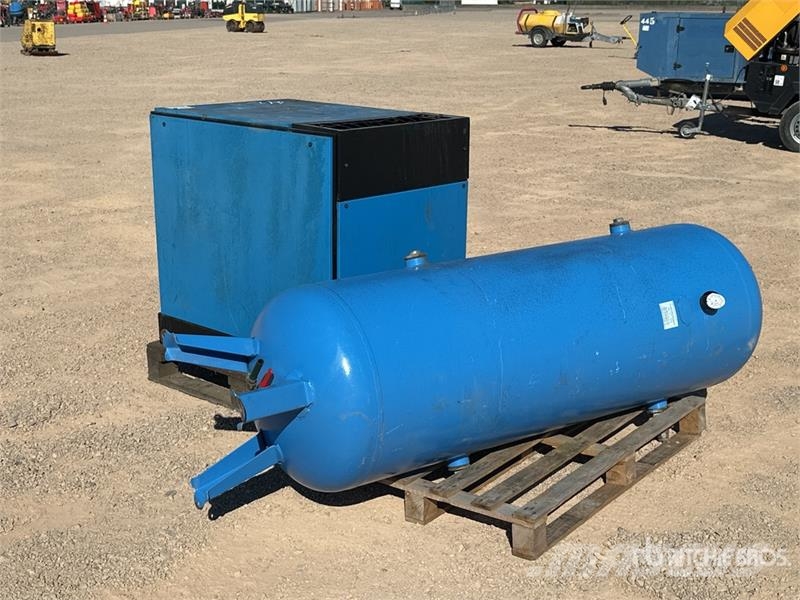 Compair CYCLON 111 Skid-Mounted Compresseur Electrique Air Kompresory