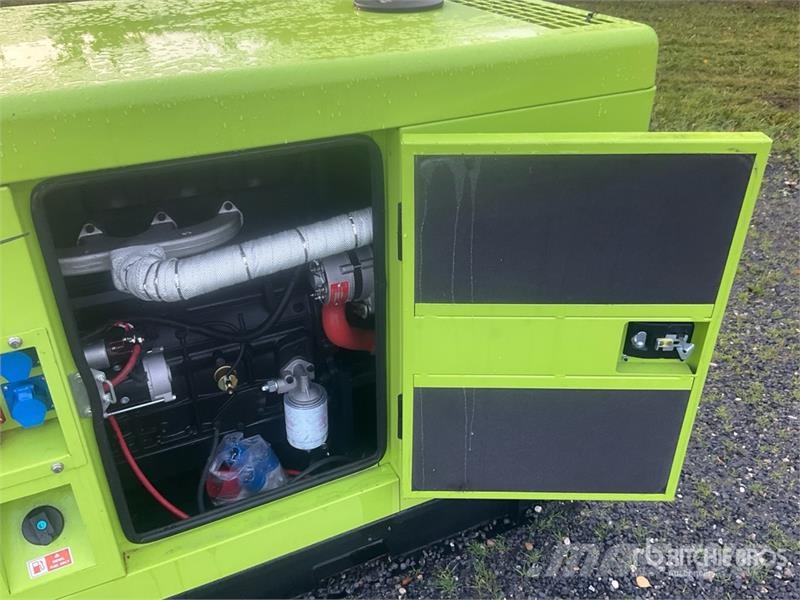 Compal VG-R30 37.5 kVA Diesel 30KW Generator Set Dieselgeneraattorit