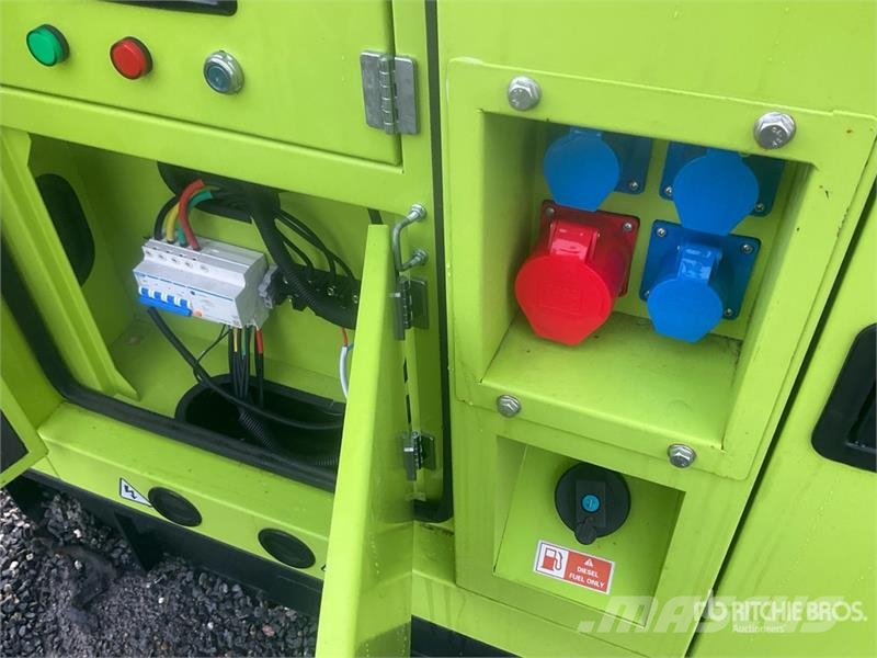 Compal VG-R30 37.5 kVA Diesel 30KW Generator Set Dieselgeneraattorit