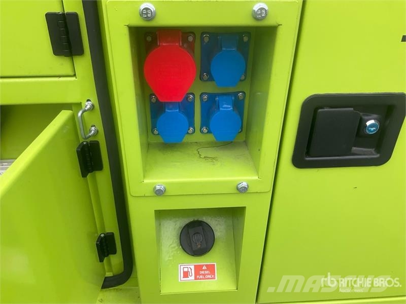 Compal VG-R30 Diesel 30 Kw Portable Generator Set Dīzeļģeneratori