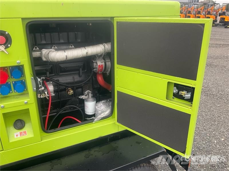 Compal VG-R30 Diesel 30 Kw Portable Generator Set Dīzeļģeneratori