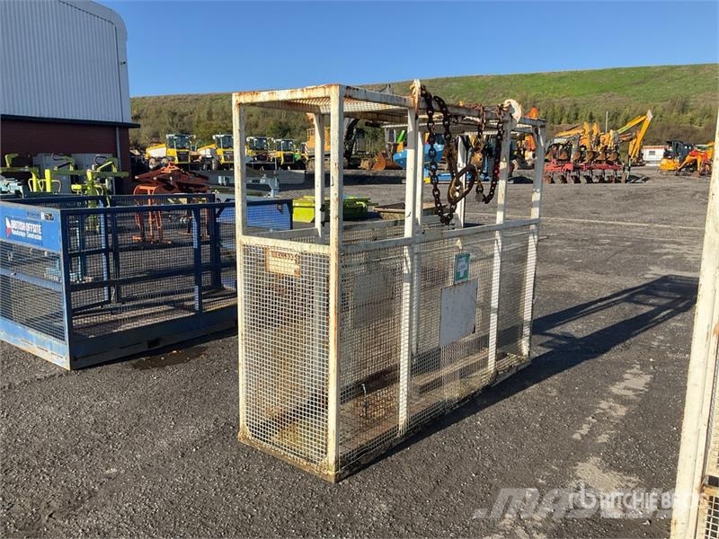  Conquip CA121-00240 Personnel Basket رافعات السارية الرأسية