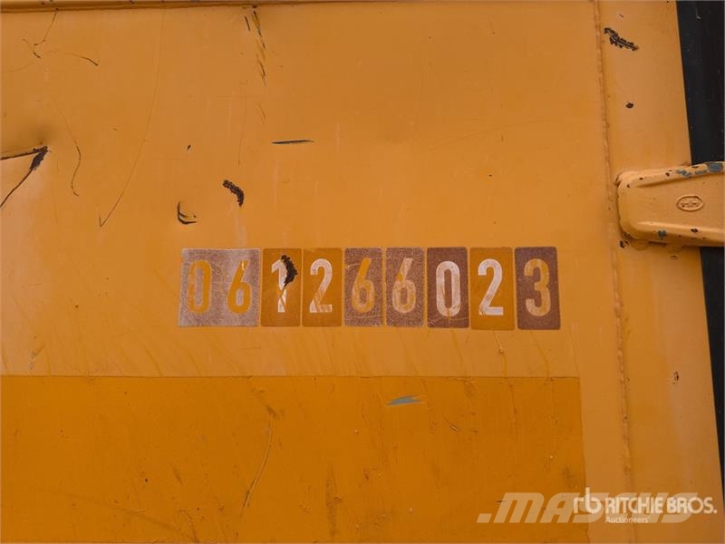 Conteneur 8' Storage Container Storage containers