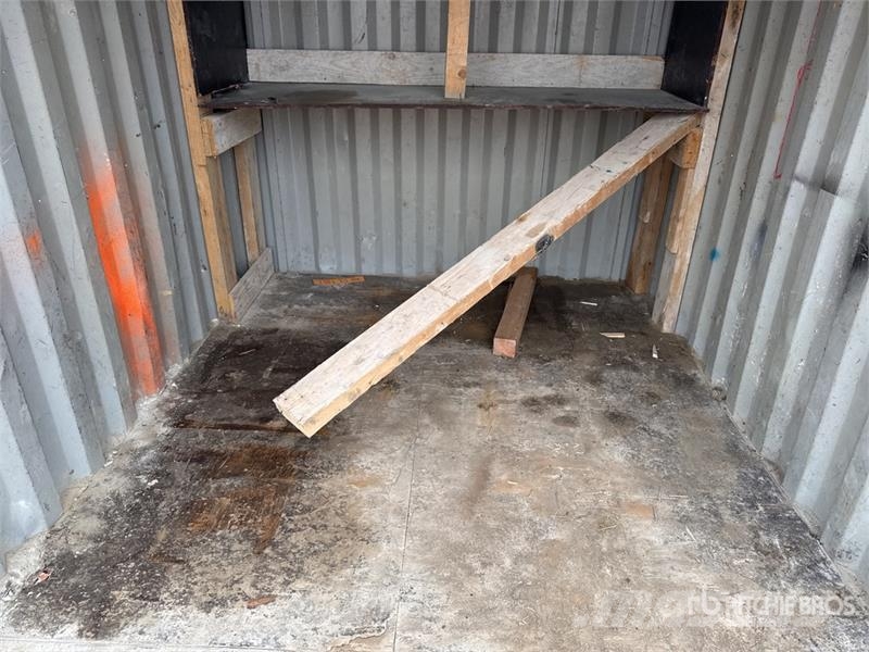 Conteneur 8' Storage Container Storage containers