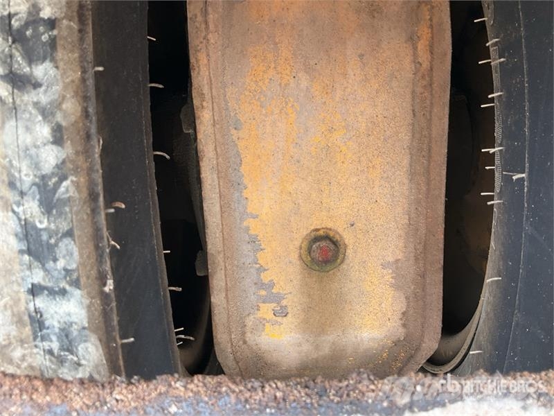 Corinsa CCH721 Pneumatic Roller Kolesni valjarji s pnevmatikami