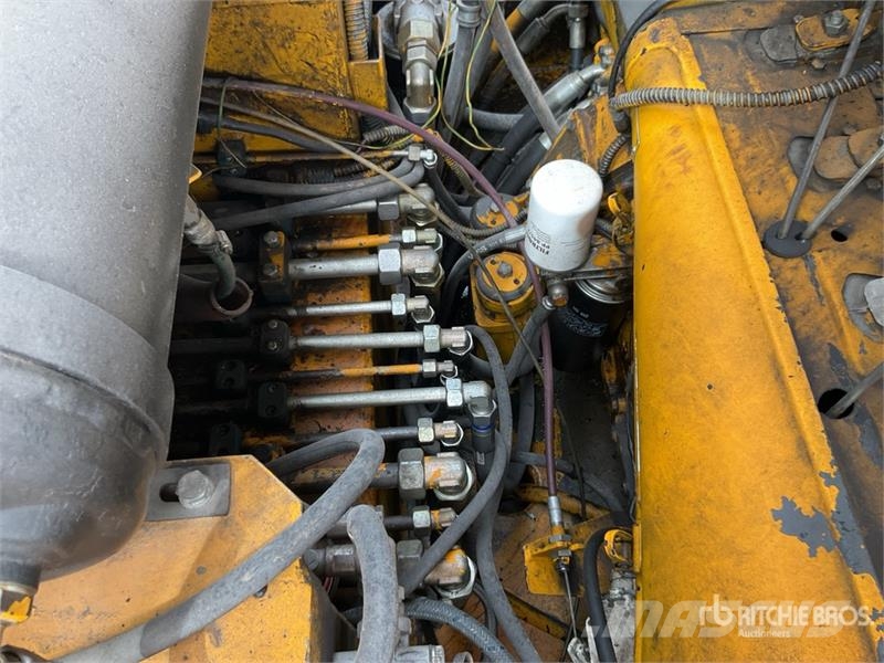 Corinsa CCH721 Pneumatic Roller Kolesni valjarji s pnevmatikami