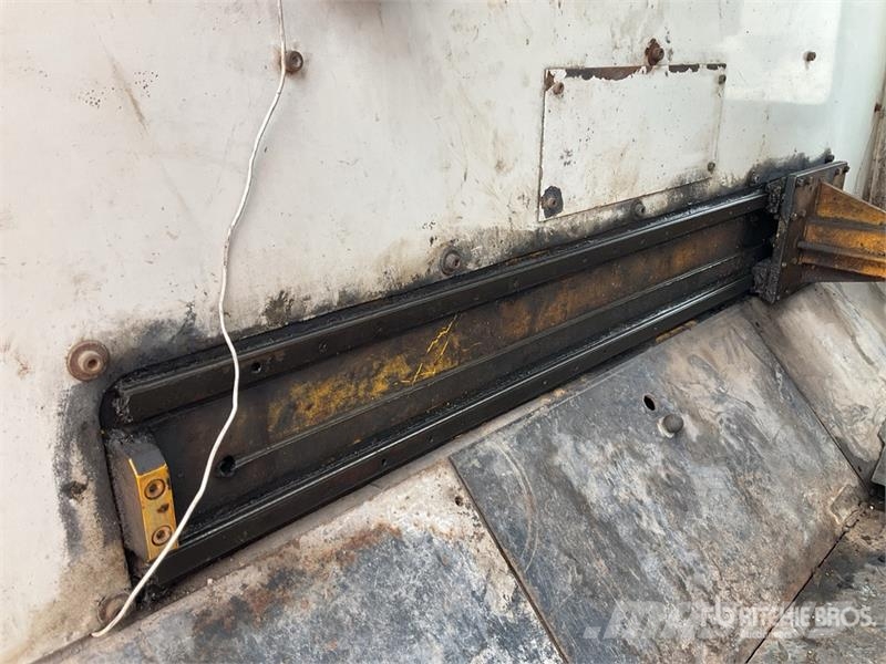 Corinsa CCH721 Pneumatic Roller Kolesni valjarji s pnevmatikami