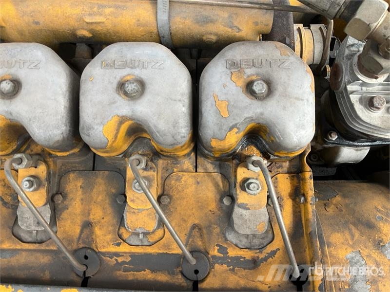 Corinsa CCH721 Pneumatic Roller Kolesni valjarji s pnevmatikami