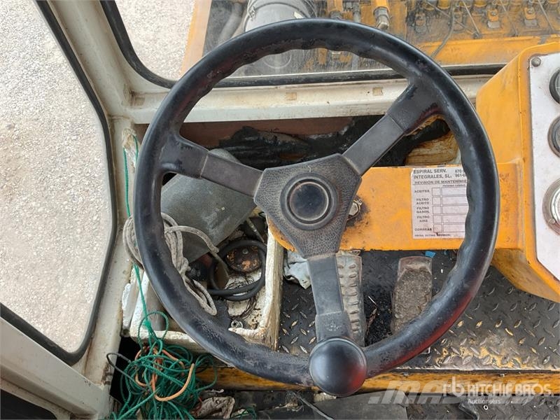 Corinsa CCH721 Pneumatic Roller Kolesni valjarji s pnevmatikami