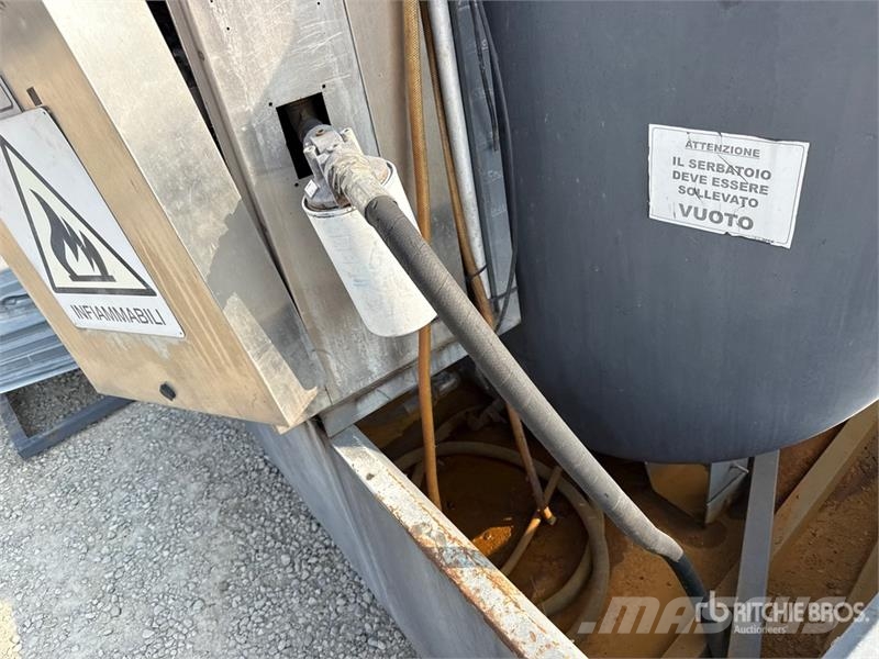  Cosmec CD90 Fuel Tank Kraftstoff- und Zusatzstoffbehälter