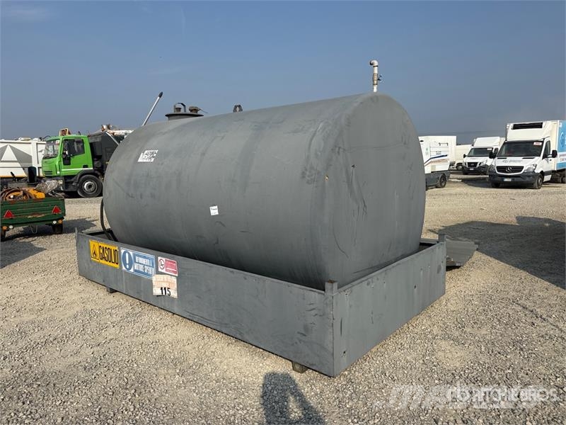  Cosmec CD90 Fuel Tank Kraftstoff- und Zusatzstoffbehälter