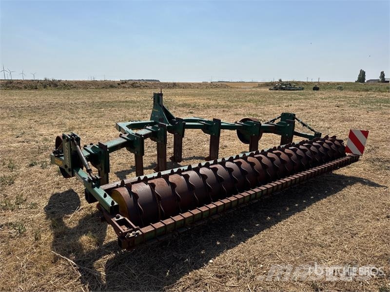 Cousins VF42H7TP24 Decompacteur 7 Dents 4.2 m 3-Point 7 Sh Inne maszyny i akcesoria uprawowe