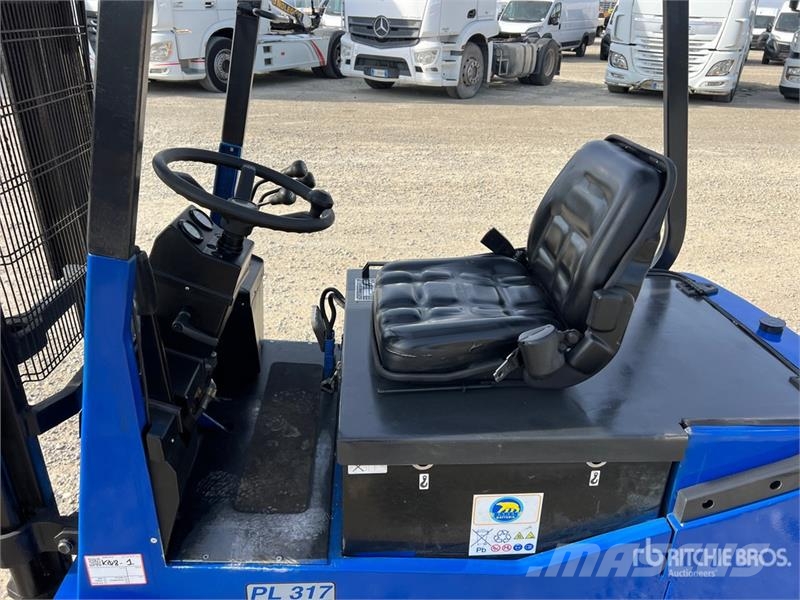 CTC PL 317 1700 kg Electric Forklift Akumulátorové vozíky