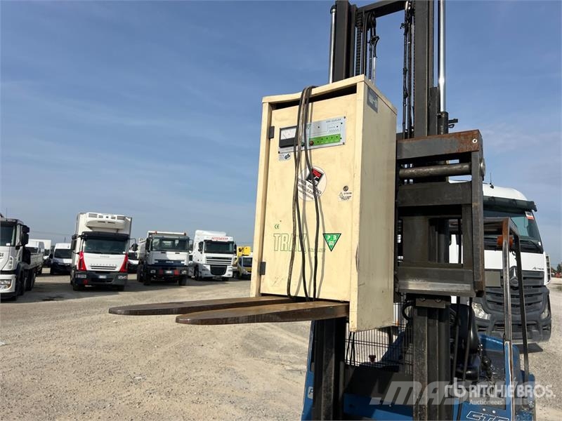 CTC PL430 3000 kg Electric Forklift Akumulátorové vozíky