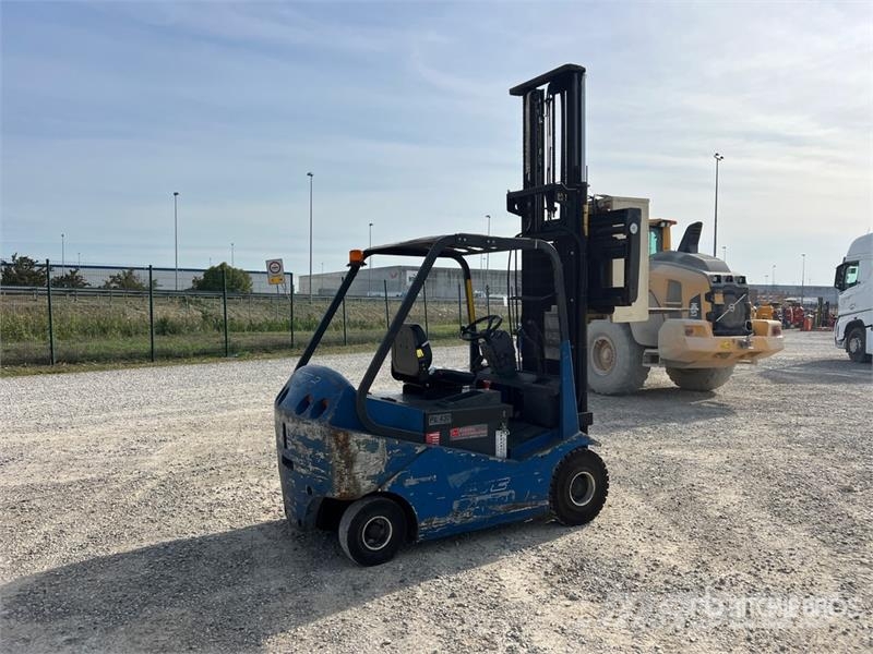 CTC PL430 3000 kg Electric Forklift Akumulátorové vozíky