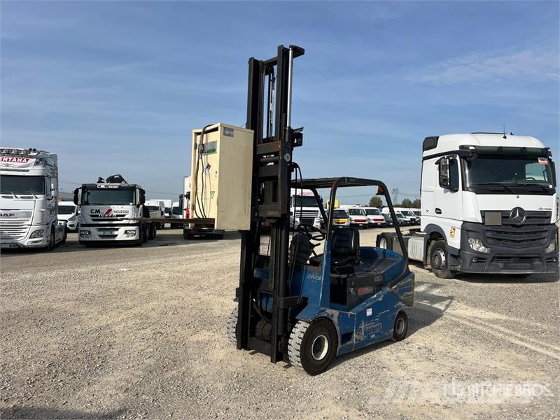 CTC PL430 3000 kg Electric Forklift Akumulátorové vozíky