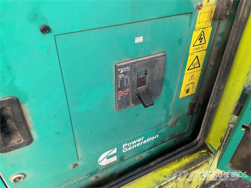 Cummins C220D5E 220 kVA Skid-Mounted Generator Set Naftové generátory