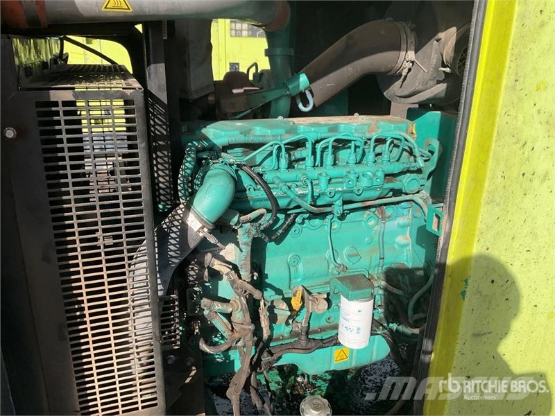 Cummins C220D5E 220 kVA Skid-Mounted Generator Set Naftové generátory
