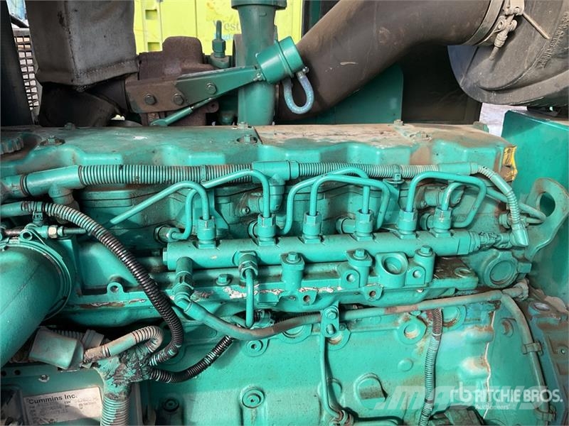 Cummins C220D5E 220 kVA Skid-Mounted Generator Set Naftové generátory